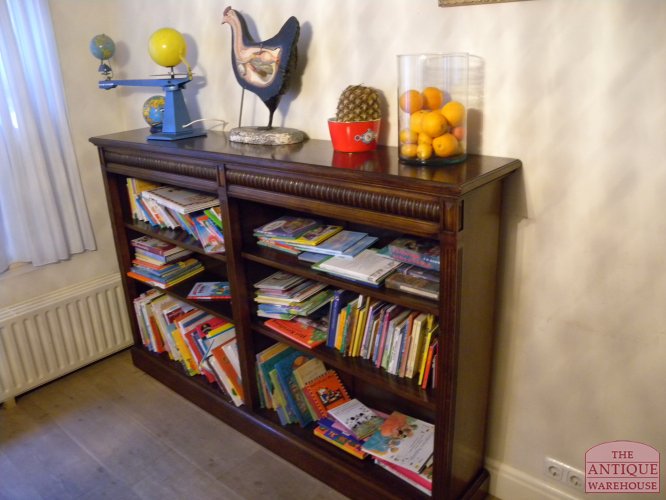 Antieke eiken open boekenkast 2