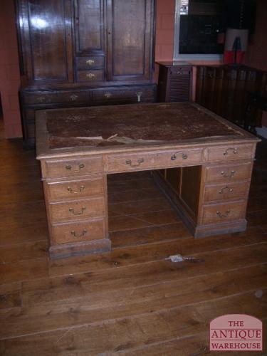 Antiek eiken partnersbureau 3