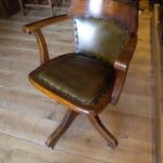 Antieke eiken Schotse bureaustoel 1