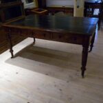 Antieke eiken schrijftafel circa 1850 1