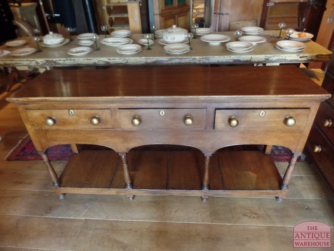 Antieke eikenhouten dresser circa 1850, antieke side table