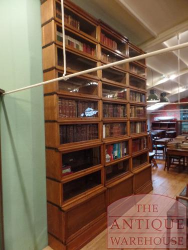 Antieke eikenhouten drievoudige Globe Wernicke boekenkast 2