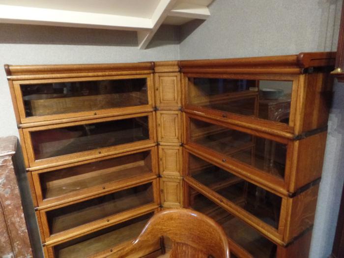 antieke eikenhouten hoekopstelling van GlobeWernicke boekenkast systeem, anique oak corner Globe Wernicke bookcase