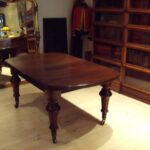 antieke eikenhouten kleine uitschuifbare eettafel 1