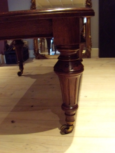 antieke eikenhouten kleine uitschuifbare eettafel 2