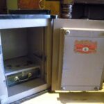 antieke Engelse kluis 4