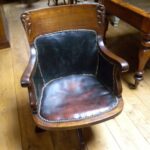 Antieke Engelse bureaustoel 1