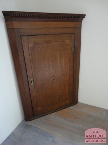 Antieke Engelse hoekkast van eikenhout