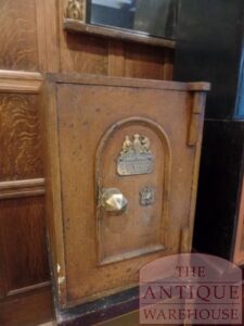 antieke Engelse kluis