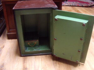 antieke Engelse kluis, safe, VERKOCHT