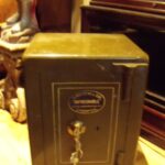 Antieke Engelse kluis 3