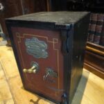 antieke Engelse kluis van George Titterton 1