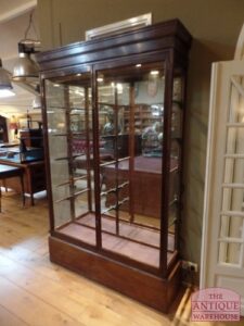antieke Engelse mahoniehouten stofdichte vitrinekast, VERKOCHT