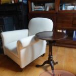 Engelse Mahoniehouten Tilt Top Tafel 1