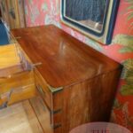 Antieke Engelse mahoniehouten military ladenkast met secretaire 4