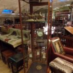 antieke Engelse top vitrinekasten 3