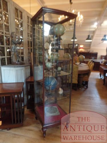 Antieke Engelse vitrinekast