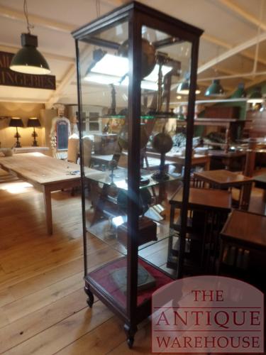 Antique English display cabinet 3