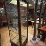 Antieke Engelse vitrinekast circa 1900 2