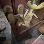 Antieke Engelse vitrinekast 2