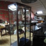 antieke Engelse vitrinekast 3