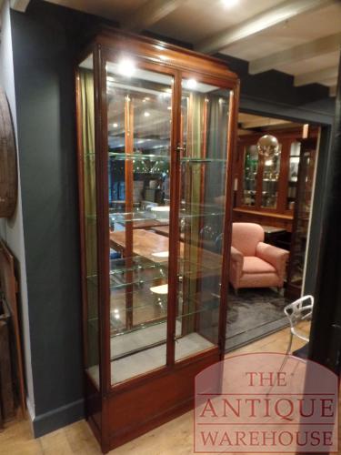 Antieke Engelse vitrinekasten 2