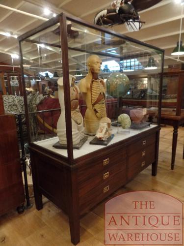 Antieke Engelse vitrinekasten 4