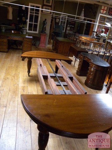 antieke Engelse wind out tafel 2