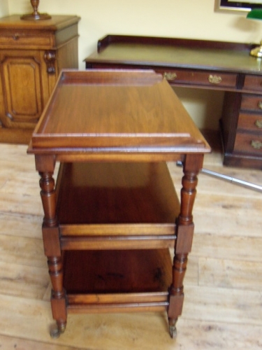 antieke etagere, " what not "