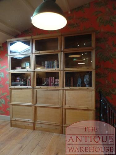 antieke Franse eiken stapelbare boekenkast