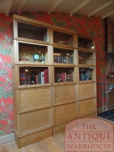 Antieke Franse eiken stapelbare boekenkast 2