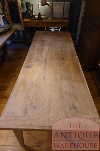 Antieke Franse eikenhouten tafel voor maximaal 10 personen 2