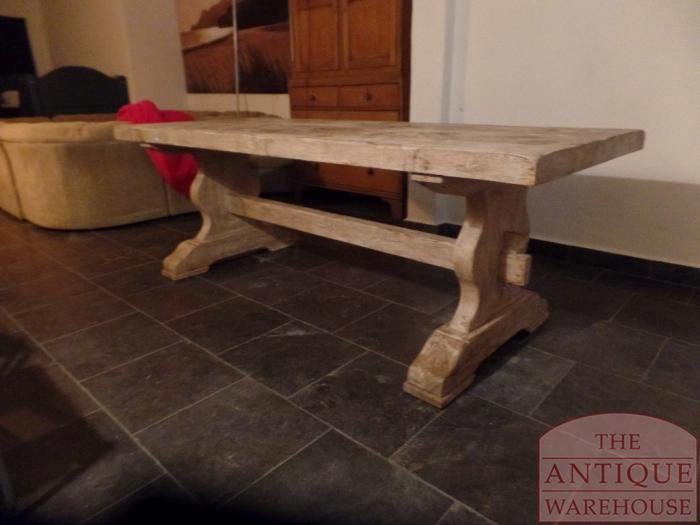 Antieke Franse klooster tafel