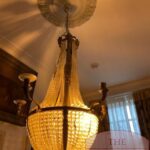 Antieke Franse kroonluchter met kaarsen 1