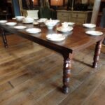 Antieke Franse notenhouten tafel 1