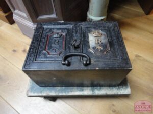 antieke geldkist