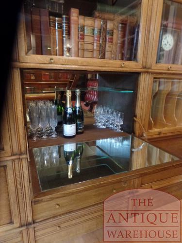 Antieke Globe Wernicke met lades en kleine opbergvakken 2