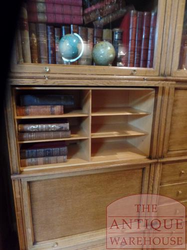 Antieke Globe Wernicke met lades en kleine opbergvakken 4