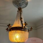 Antieke grote Franse kroonluchter met kaarsenhouder 1