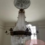 Antieke grote Franse kroonluchter met kaarsenhouder 2