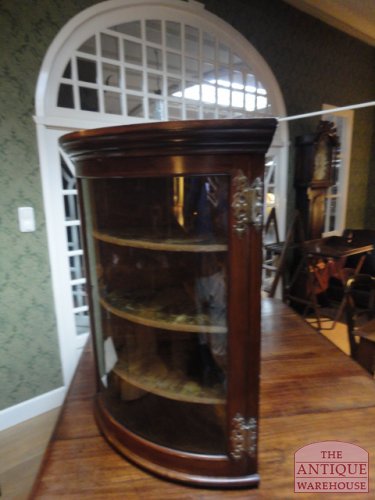 Antieke hang hoekkast met gebogen ruit van mahoniehout 2