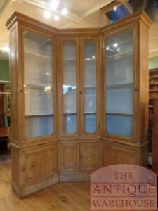 antieke hoek boekenkast, antieke winkelkast