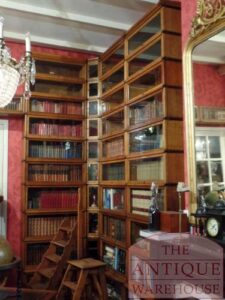 Antieke hoekopstelling originele Globe wernicke boekenkast