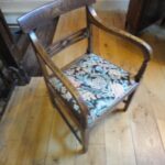 Antieke iepen stoel 1