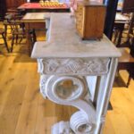 Antieke Italiaanse side table 5