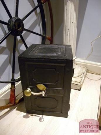 antieke kluis, antieke geldkist, VERKOCHT