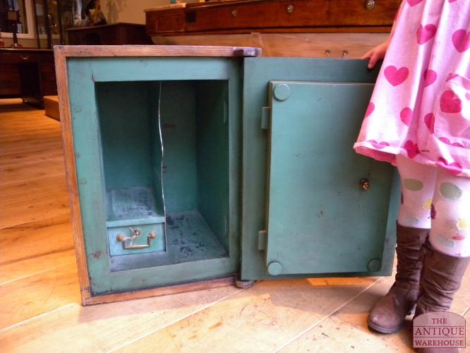 antieke kluis, VERKOCHT