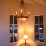 Antieke kroonluchter met kandelaren 1