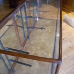 Antieke lage en brede mahonie vitrine 2