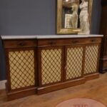 Antieke lage Engelse boekenkast 1